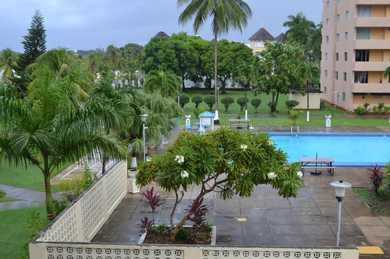 Turtle Beach Towers Apt 22 C - Ocho Rios Bagian luar foto